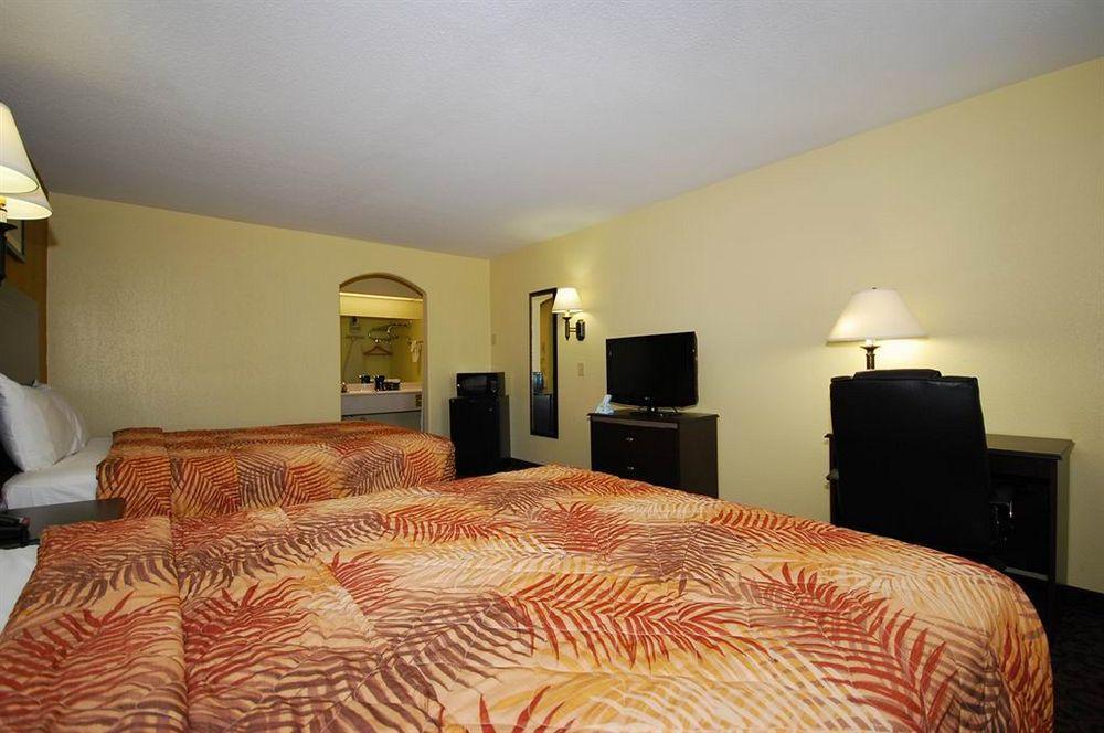 Oyo Lsu Hotel 2*