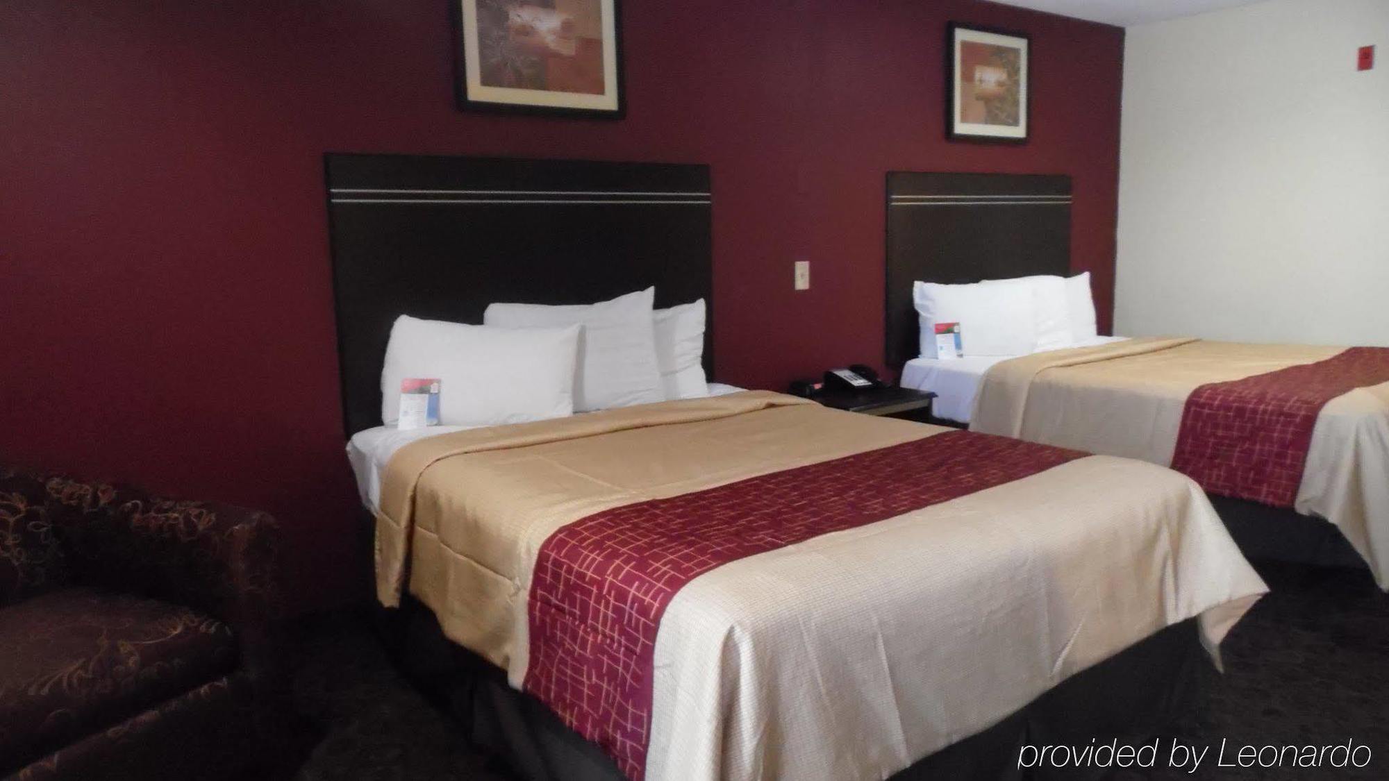 Hotel Oyo Lsu 2*